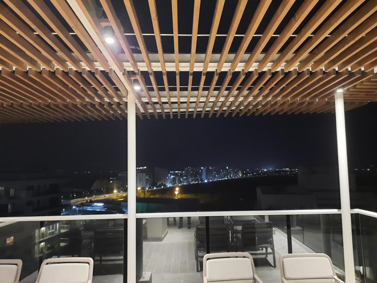 Dominique Cartagena, Beautiful 2 Bedroom Apartment Eksteriør billede